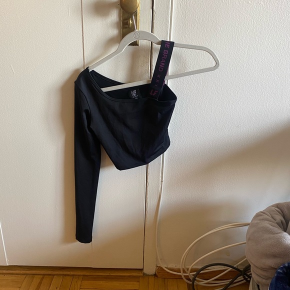 Black Asymmetrical Crop Top - Picture 4 of 4